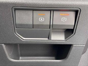 RENAULT RAFALE E-Tech FHEV Iconic Esprit Alpine 5dr Auto 4C