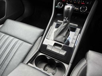 SKODA SUPERB 1.4 Tsi Iv Laurin + Klement Dsg 5Dr