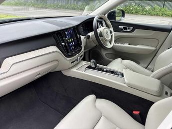 VOLVO XC60 2.0 T6 [350] Rc Phev Plus Dark 5Dr Awd Geartronic