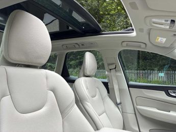 VOLVO XC60 2.0 T6 [350] Rc Phev Plus Dark 5Dr Awd Geartronic