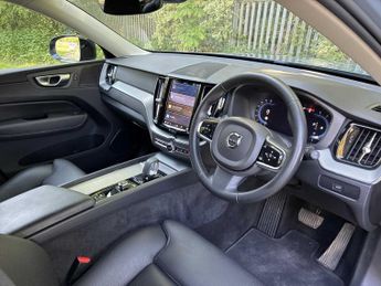 VOLVO XC60 2.0 B4D Plus Dark 5Dr Awd Geartronic