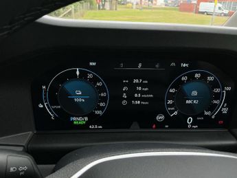 VOLKSWAGEN TRANSPORTER 100Kw 65Kwh Commerce Pro Van Auto
