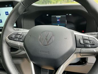 VOLKSWAGEN TRANSPORTER 100Kw 65Kwh Commerce Pro Van Auto