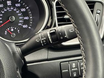 KIA XCEED 1.0T Gdi Isg 113 Gt-Line 5Dr Dct