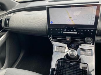 TOYOTA Bz4x 150Kw Vision 71.4Kwh 5Dr Auto [11Kw]