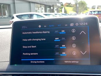 PEUGEOT 3008 1.2 Puretech Allure Suv 5Dr Petrol Eat Euro 6 (S/S) (130 Ps)