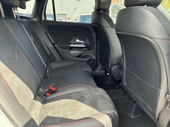 MERCEDES-BENZ GLA Gla 200 Amg Line Executive 5Dr Auto