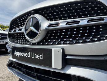 MERCEDES-BENZ GLA Gla 200 Amg Line Executive 5Dr Auto