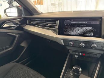 AUDI A1 1.0 Tfsi 25 Black Edition Sportback 5Dr Petrol S Tronic Euro 6 (