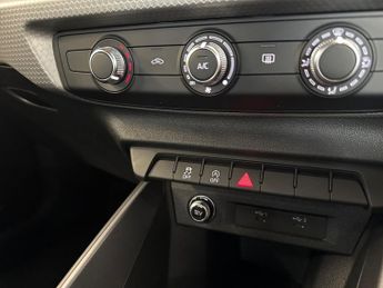AUDI A1 1.0 Tfsi 25 Black Edition Sportback 5Dr Petrol S Tronic Euro 6 (