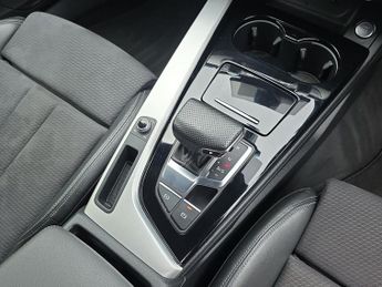 AUDI A4 2.0 Tfsi 35 S Line Saloon 4Dr Petrol S Tronic Euro 6 (S/S) (150 