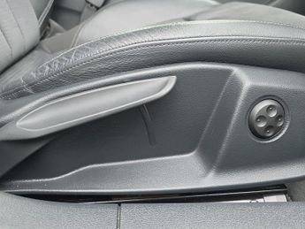 AUDI A4 2.0 Tfsi 35 S Line Saloon 4Dr Petrol S Tronic Euro 6 (S/S) (150 