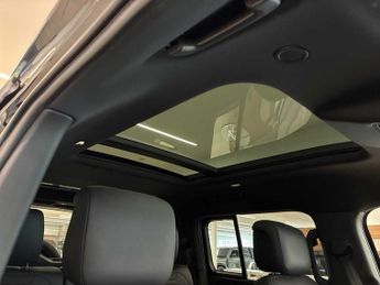 LAND ROVER DEFENDER 3.0 D350 X-Dynamic Hse 130 5Dr Auto