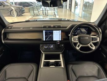 LAND ROVER DEFENDER 3.0 D350 X-Dynamic Hse 130 5Dr Auto