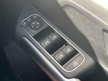 MERCEDES-BENZ GLA Gla 220D 4Matic Amg Line Premium 5Dr Auto