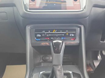 VOLKSWAGEN TIGUAN ALLSPACE 1.5 Tsi Life 5Dr Dsg