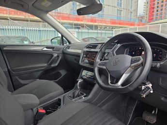 VOLKSWAGEN TIGUAN ALLSPACE 1.5 Tsi Life 5Dr Dsg