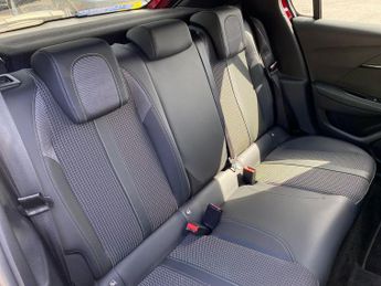PEUGEOT 208 100Kw Gt 50Kwh 5Dr Auto