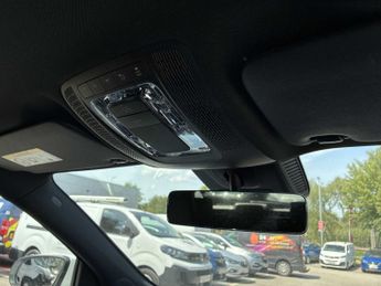 MERCEDES-BENZ EQA Eqa 350 4Matic 215Kw Amg Line 66.5Kwh 5Dr Auto
