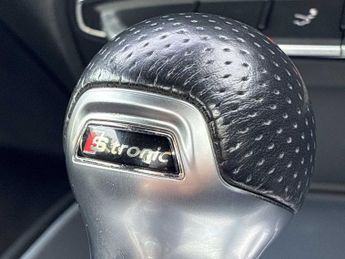 AUDI TT 2.0T Fsi Quattro S Line 2Dr S Tronic