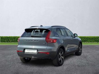 VOLVO XC40 2.0 B4P Plus Dark 5Dr Awd Auto