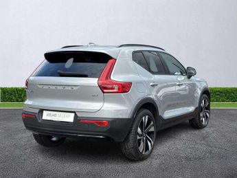 VOLVO XC40 2.0 B4P Ultimate Dark 5Dr Auto