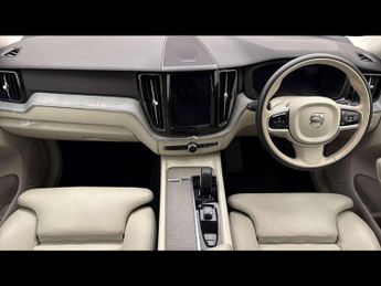 VOLVO XC60 2.0 B5P Plus Dark 5Dr Awd Geartronic