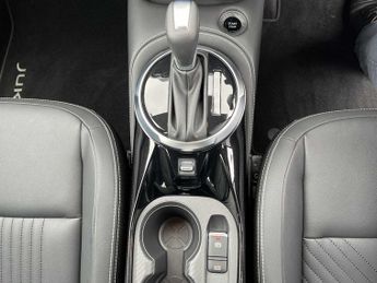 NISSAN JUKE 1.6 Hybrid Tekna 5Dr Auto