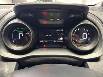 TOYOTA YARIS 1.5 Vvt-H Gr Sport Hatchback 5Dr Petrol Hybrid E-Cvt Euro 6 (S/S