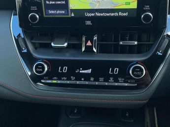 TOYOTA COROLLA 2.0 Vvt-I Hybrid Excel 5Dr Cvt [Jbl/Bi-Tone]