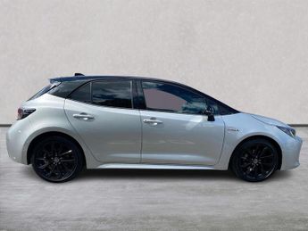 TOYOTA COROLLA 2.0 Vvt-I Hybrid Excel 5Dr Cvt [Jbl/Bi-Tone]