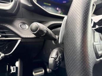 PEUGEOT 208 1.2 Puretech Gt Hatchback 5Dr Petrol Eat Euro 6 (S/S) (130 Ps)