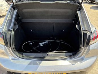 PEUGEOT 208 100Kw Gt Premium 50Kwh 5Dr Auto