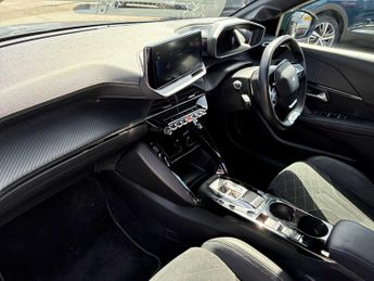 PEUGEOT 208 100Kw Gt Premium 50Kwh 5Dr Auto