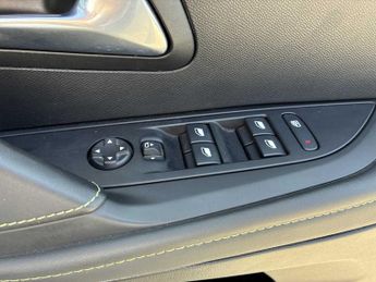 PEUGEOT 208 100Kw Gt Premium 50Kwh 5Dr Auto