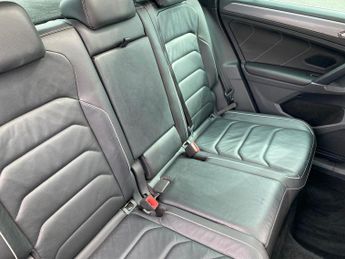 VOLKSWAGEN TIGUAN 2.0 Tdi Bluemotion Tech R-Line Suv 5Dr Diesel Dsg 4Motion Euro 6