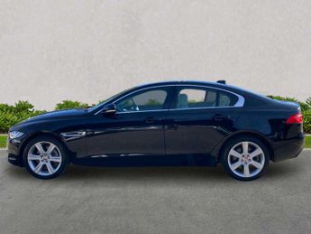JAGUAR XE 2.0 Ingenium Portfolio 4Dr Auto