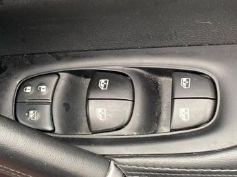 NISSAN QASHQAI 1.3 Dig-T 160 Tekna+ 5Dr Dct