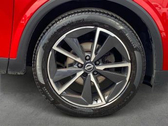 NISSAN QASHQAI 1.3 Dig-T Mh 158 Tekna 5Dr Xtronic