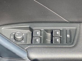 VOLKSWAGEN TIGUAN 1.5 Tsi 150 R-Line 5Dr Dsg