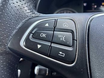 MERCEDES-BENZ GLC Glc 250 4Matic Urban Edition 5Dr 9G-Tronic