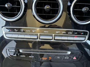 MERCEDES-BENZ GLC Glc 220D 4Matic Sport Premium 5Dr 9G-Tronic