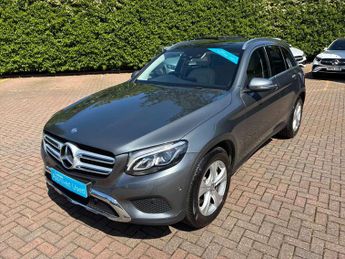 MERCEDES-BENZ GLC Glc 220D 4Matic Sport Premium 5Dr 9G-Tronic