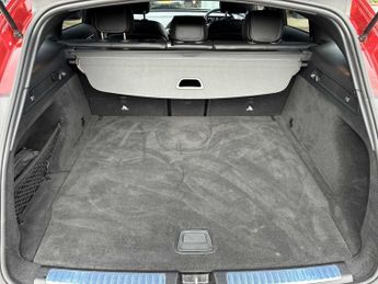 MERCEDES-BENZ EQC Eqc 400 300Kw Amg Line Edition 80Kwh 5Dr Auto