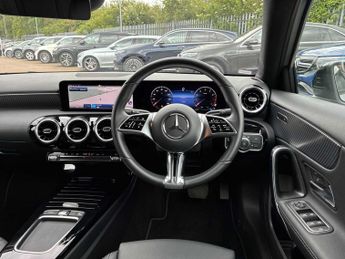 MERCEDES-BENZ A CLASS A180 Sport Edition 5Dr Auto