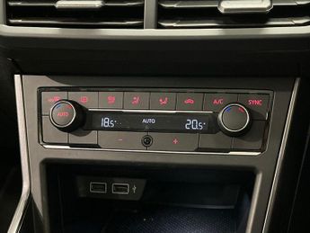 VOLKSWAGEN POLO 1.0 Tsi Gpf Sel Hatchback 5Dr Petrol Dsg Euro 6 (S/S) (115 Ps)