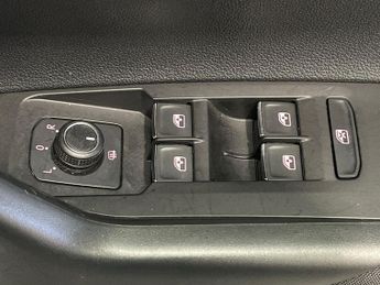 VOLKSWAGEN POLO 1.0 Tsi Gpf Sel Hatchback 5Dr Petrol Dsg Euro 6 (S/S) (115 Ps)