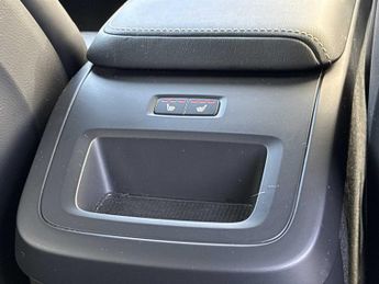 VOLVO V60 2.0 B4D R Design 5Dr Auto