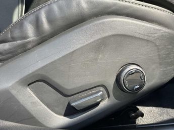 VOLVO V60 2.0 B4D R Design 5Dr Auto
