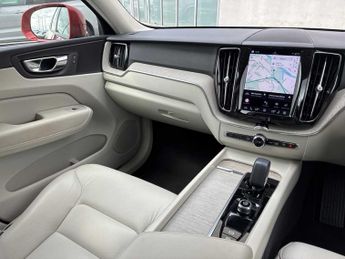VOLVO XC60 2.0 B5P Core 5Dr Awd Geartronic